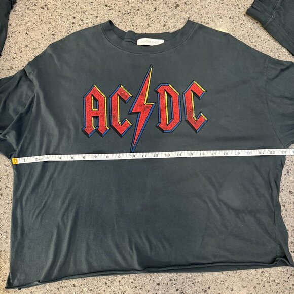 Daydreamer LA AC/DC Cropped Long Sleeve Band Tee Vintage Rock Graphic Size S - Picture 7 of 10